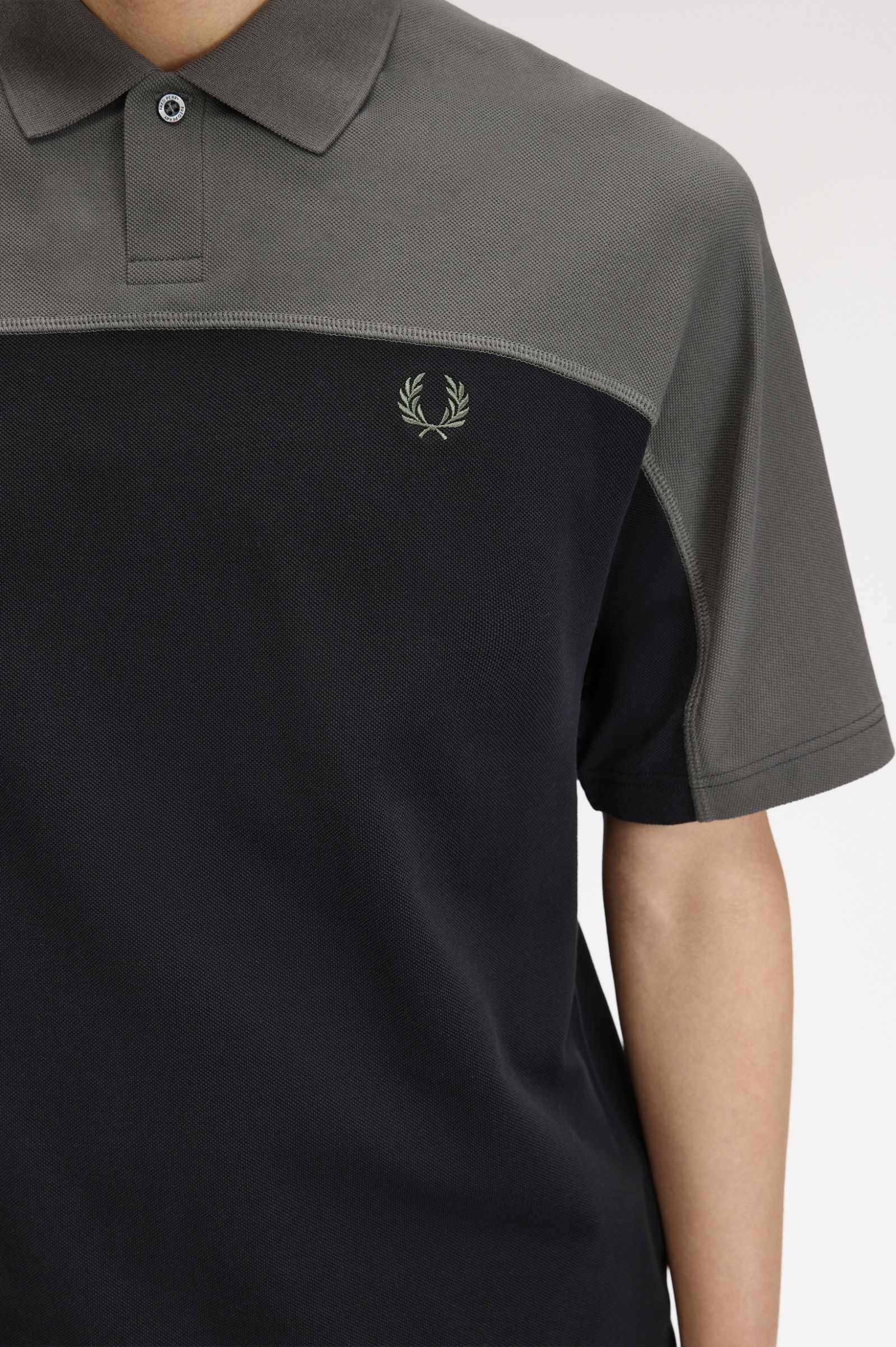 Zoom view 6